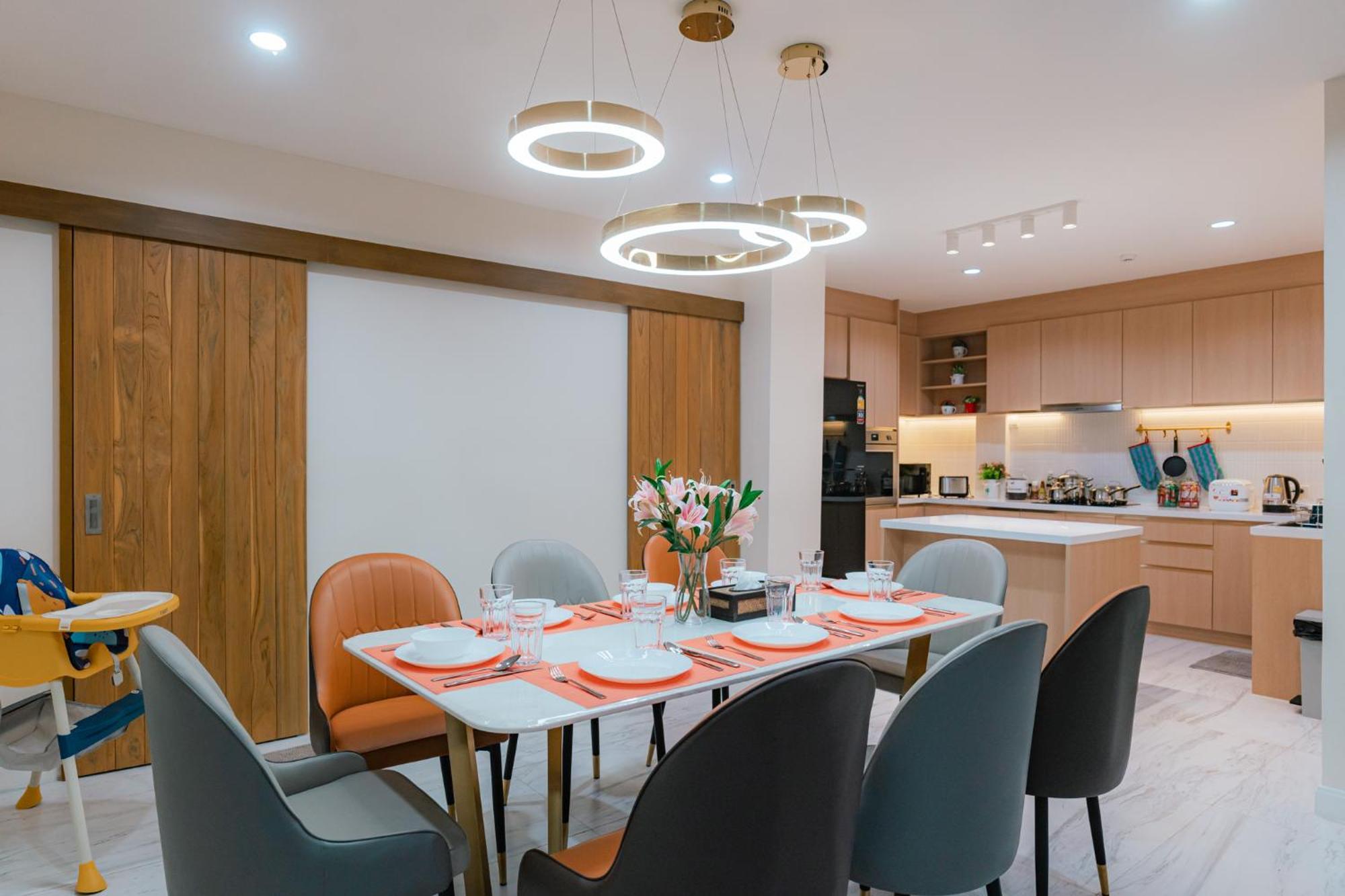Villa Modern - 6beds, Center, Phrom Phong Bts, Em District, Terminal 21 Bangkok