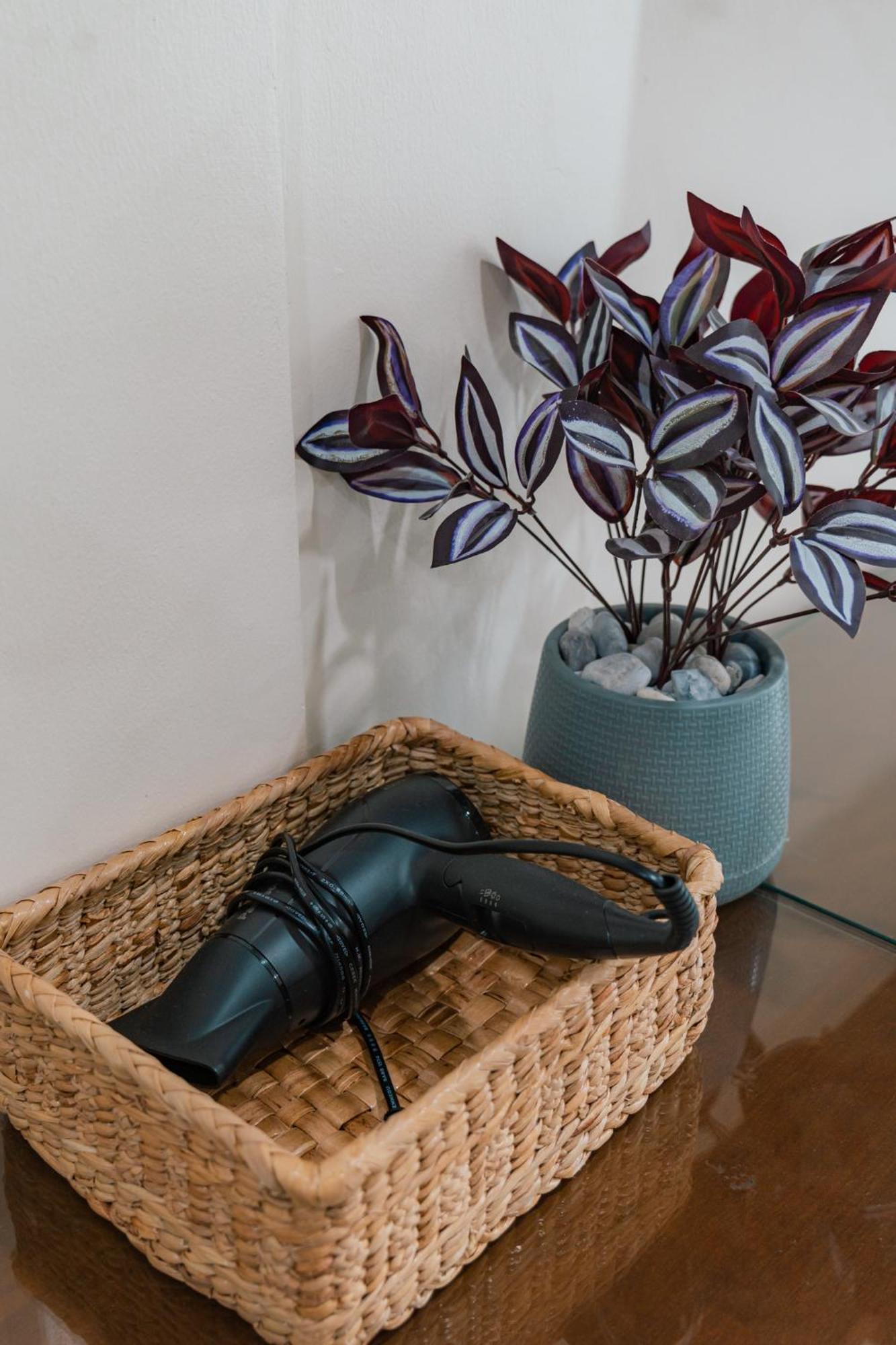 Modern - 6beds, Center, Phrom Phong Bts, Em District, Terminal 21 Villa