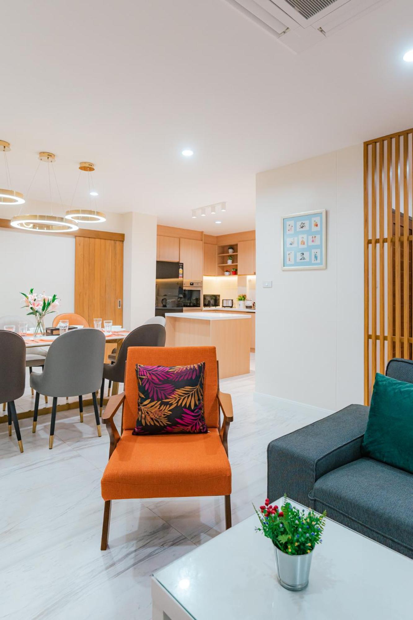 Villa Modern - 6beds, Center, Phrom Phong Bts, Em District, Terminal 21 Bangkok
