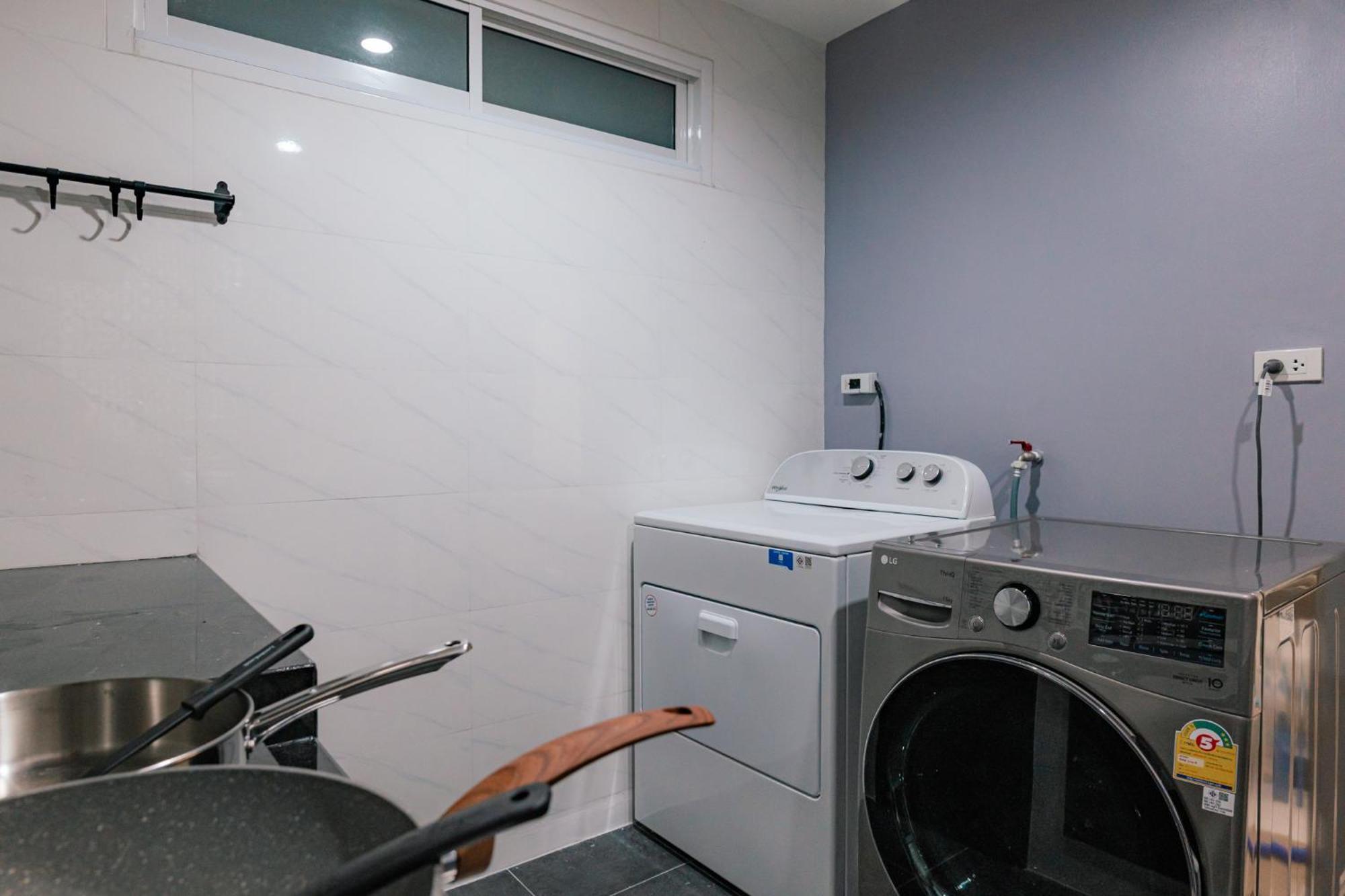Modern - 6beds, Center, Phrom Phong Bts, Em District, Terminal 21 * Bangkok