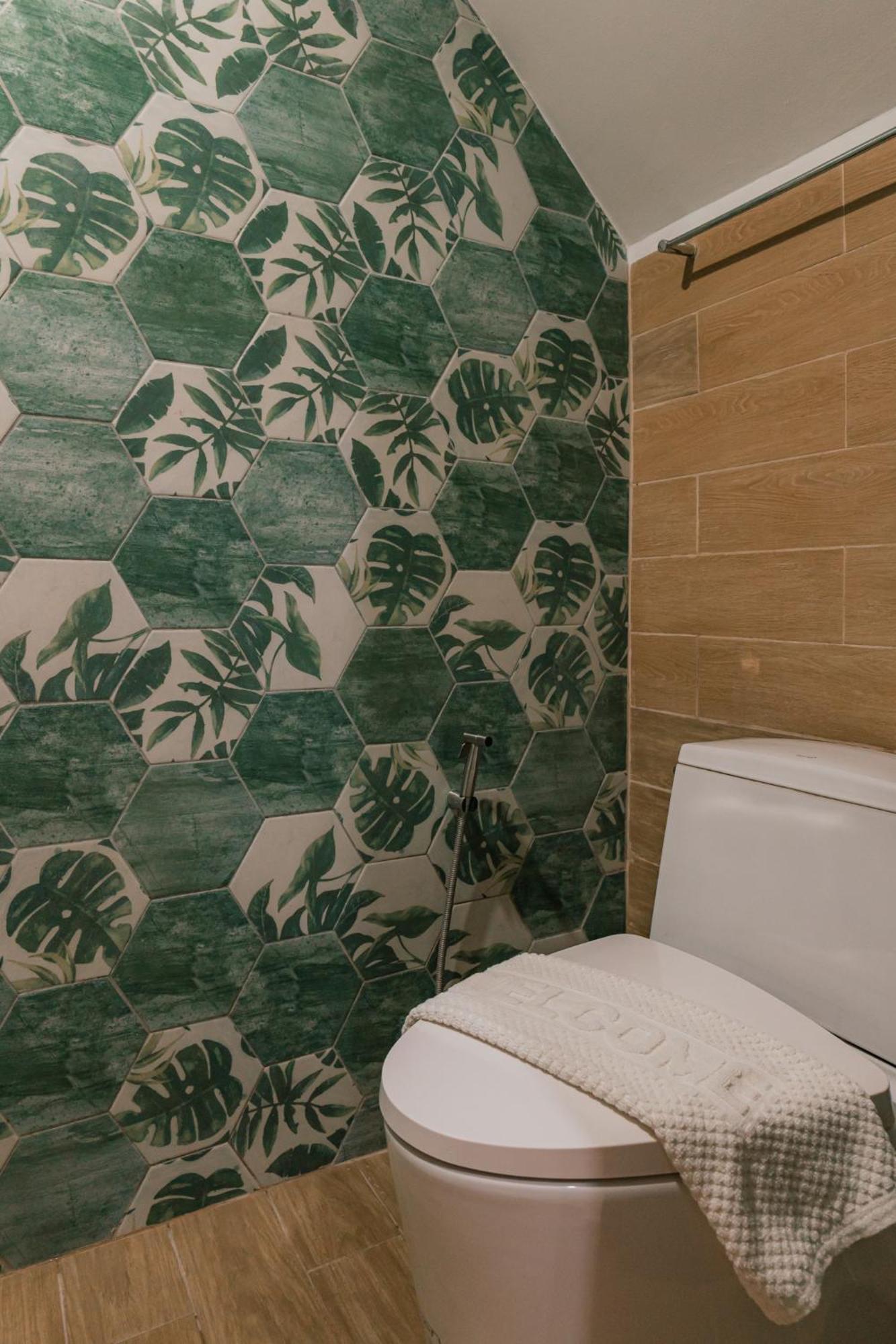 Modern - 6beds, Center, Phrom Phong Bts, Em District, Terminal 21 Villa Bangkok