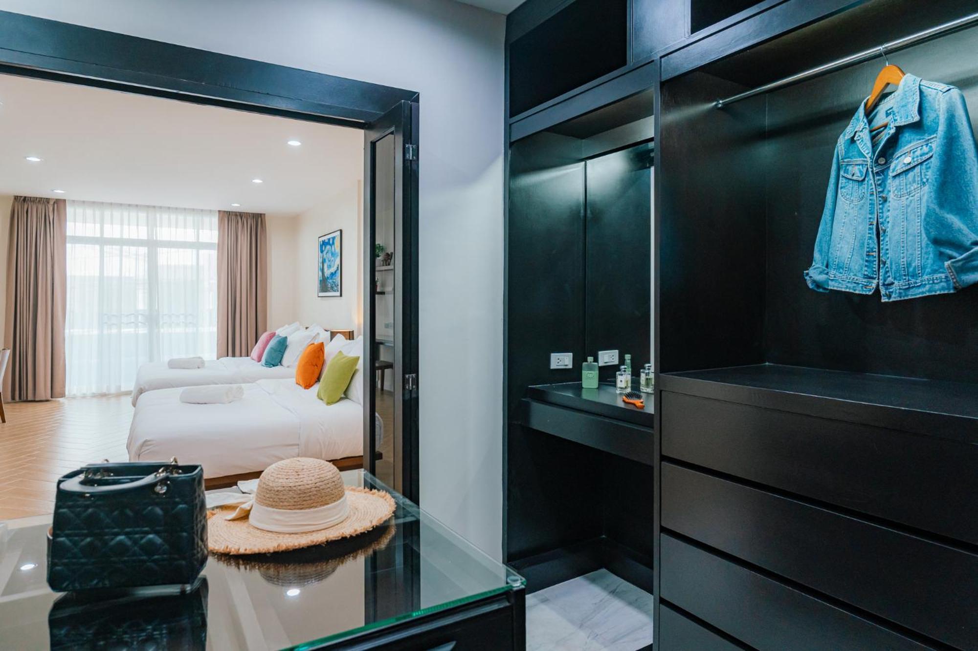 Modern - 6beds, Center, Phrom Phong Bts, Em District, Terminal 21 Bangkok