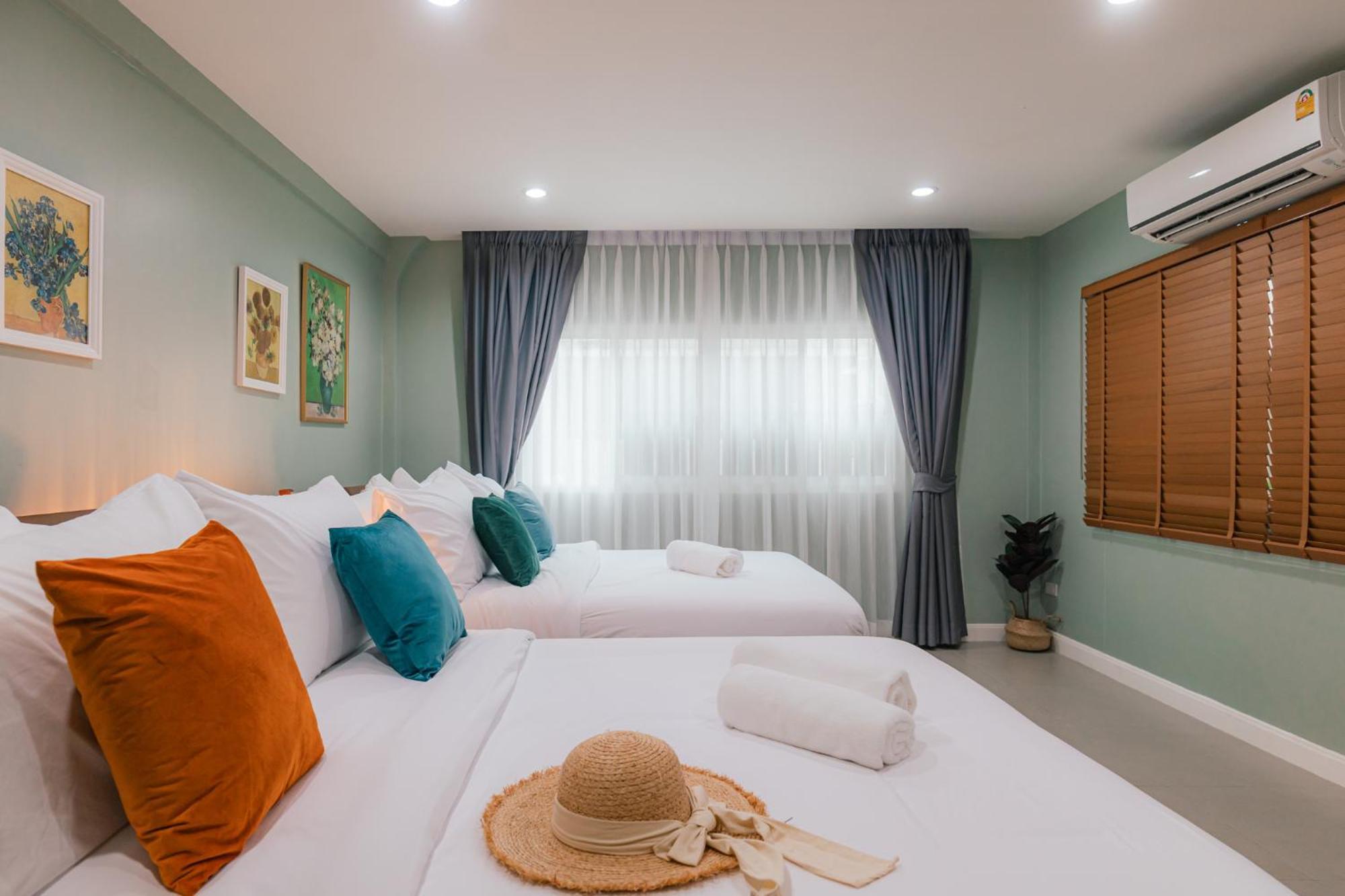 Modern - 6beds, Center, Phrom Phong Bts, Em District, Terminal 21