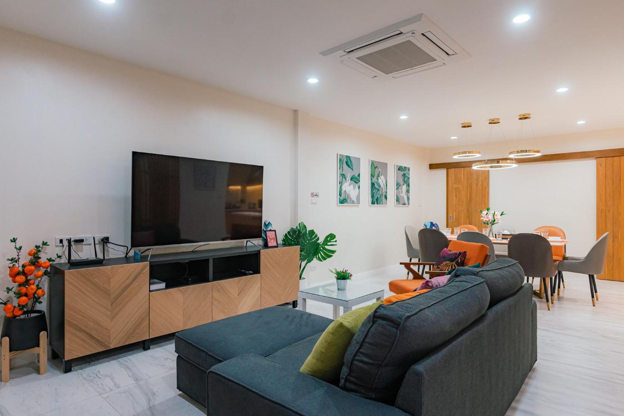 Modern - 6beds, Center, Phrom Phong Bts, Em District, Terminal 21 Villa Bangkok