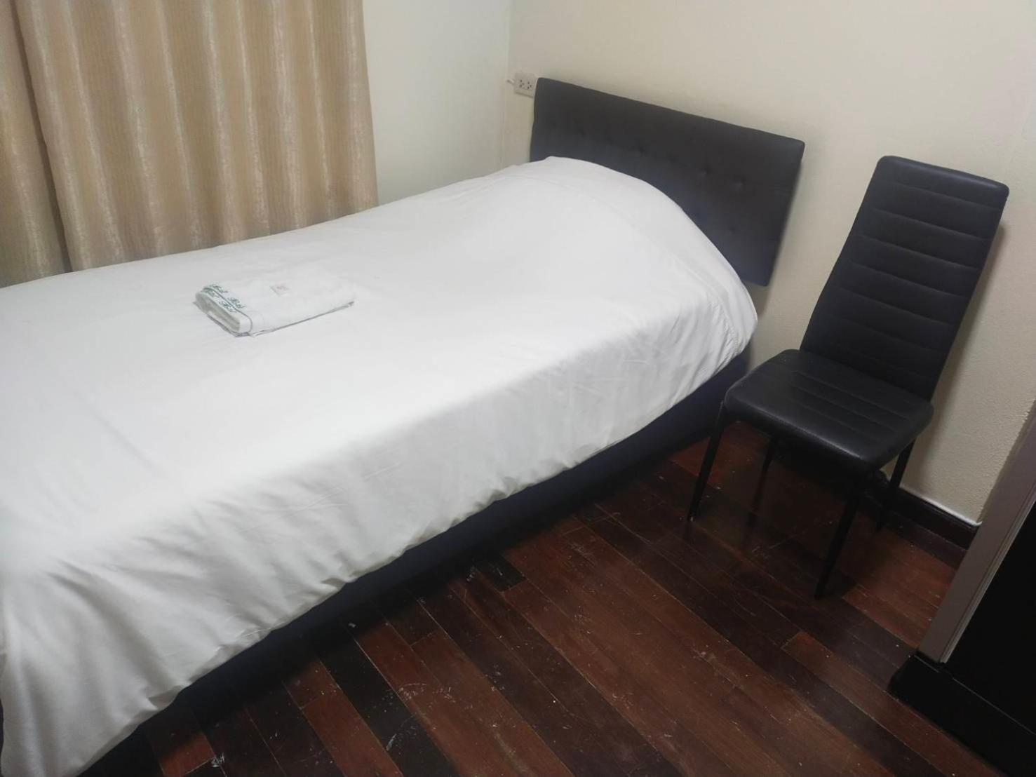 Inn Orchid House *