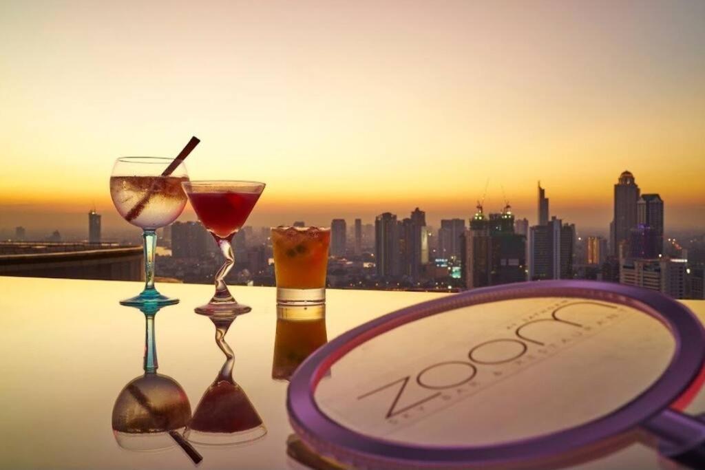 Sathorn Sky View Rooftop Bar *