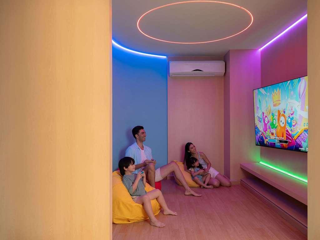 Novotel Living Sukhumvit Legacy *