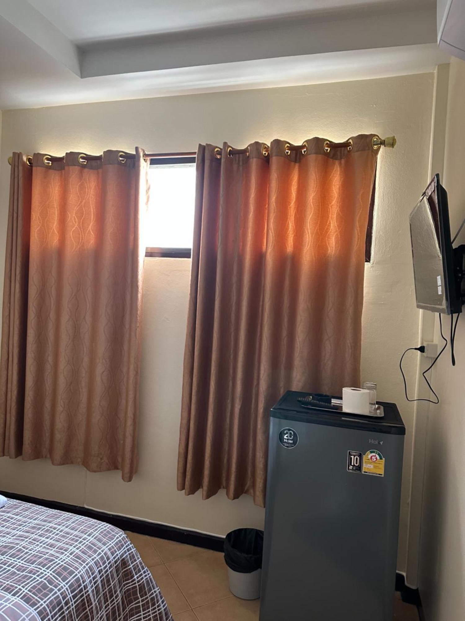 Orchid House Inn *