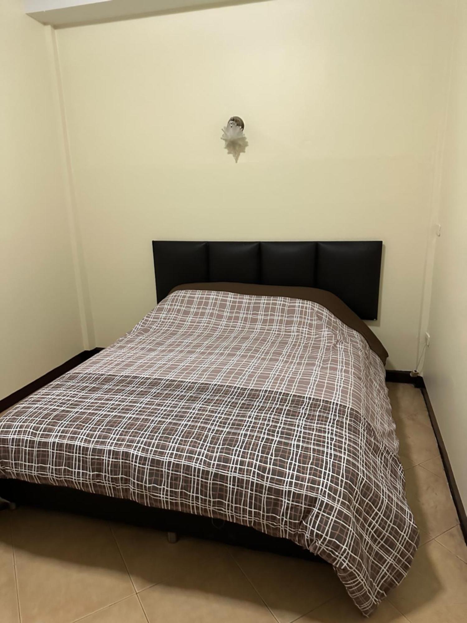 Inn Orchid House