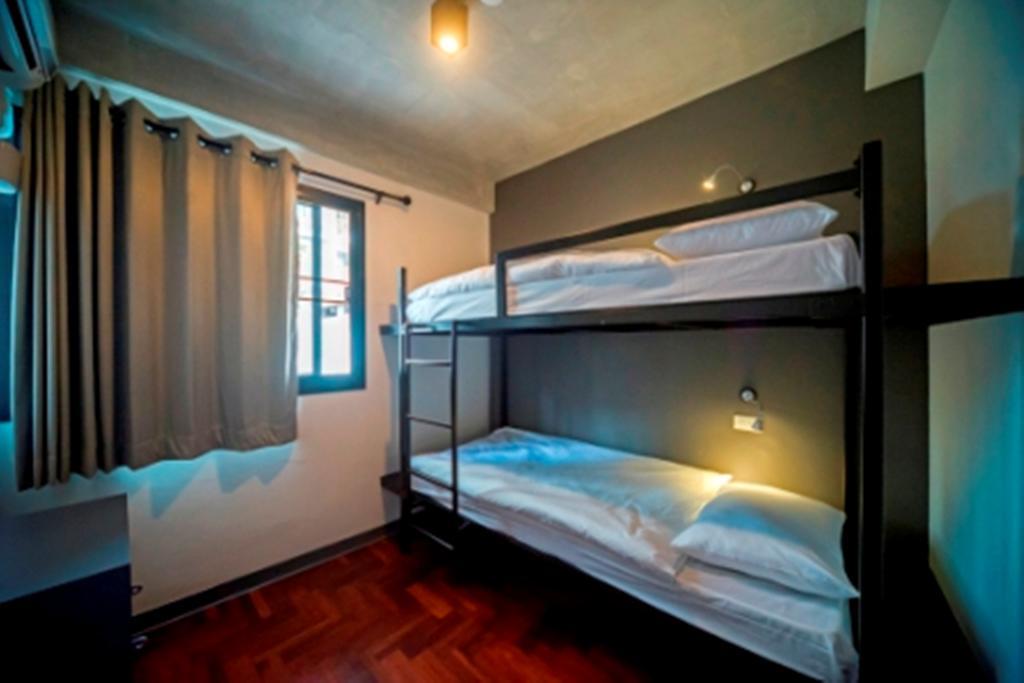 Siam Mitr Hostel *