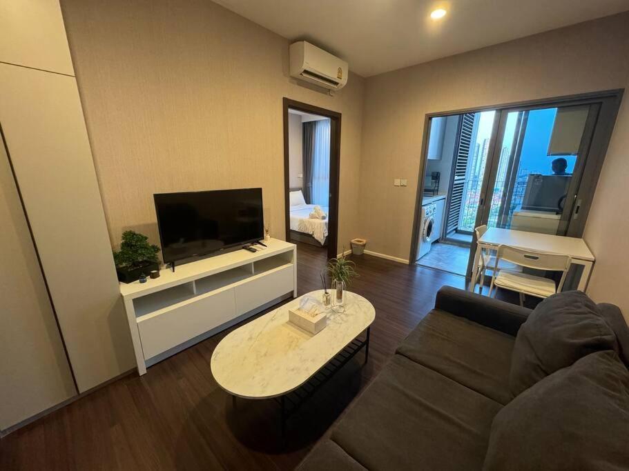 S101 True Digital Park One Bedroom Gym Pool Wifi Apartment Bangkok