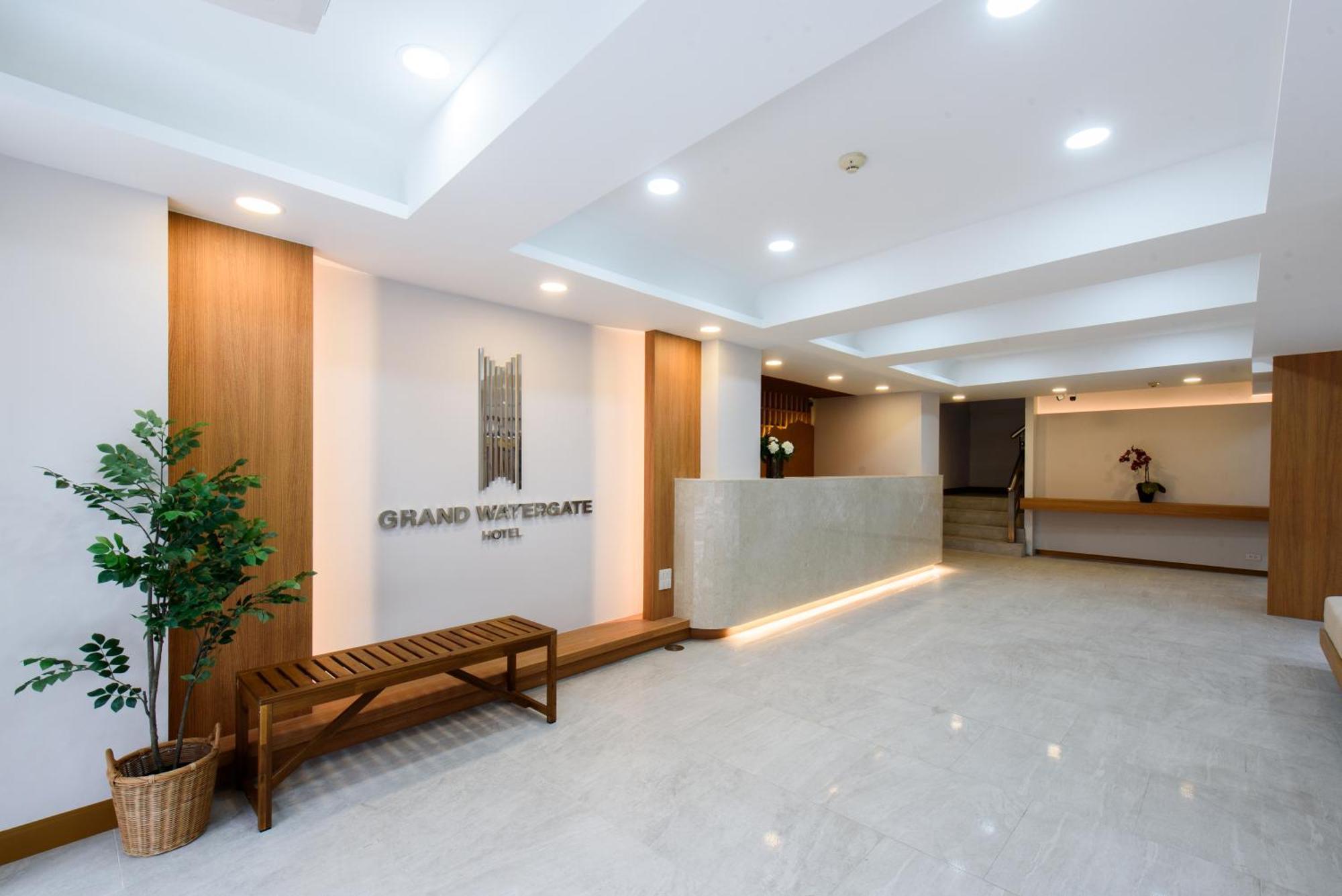 Grand Watergate 3*
