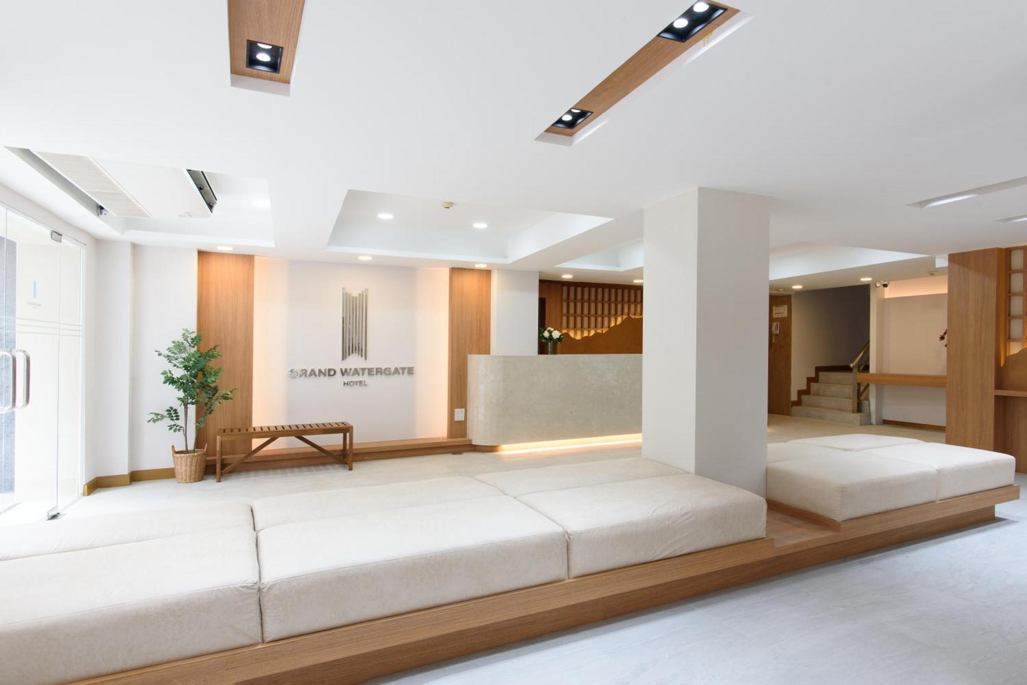 Grand Watergate 3*