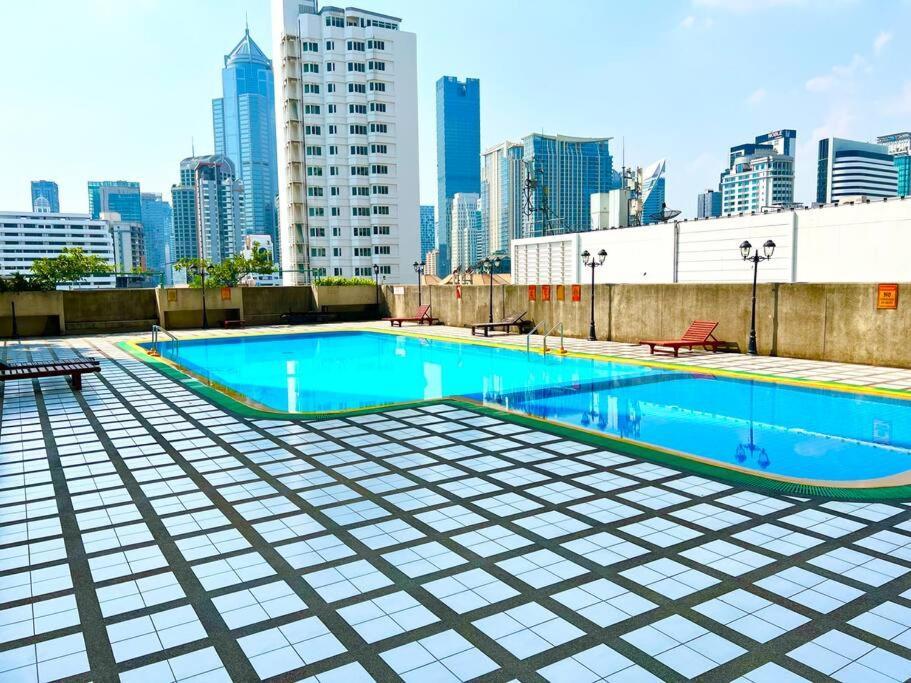 Selfcheckin 1 Bedroom Omni Tower Center Near Ploenchit Asoke Sukhumvit Bts Night Club Pool&gym * Bangkok