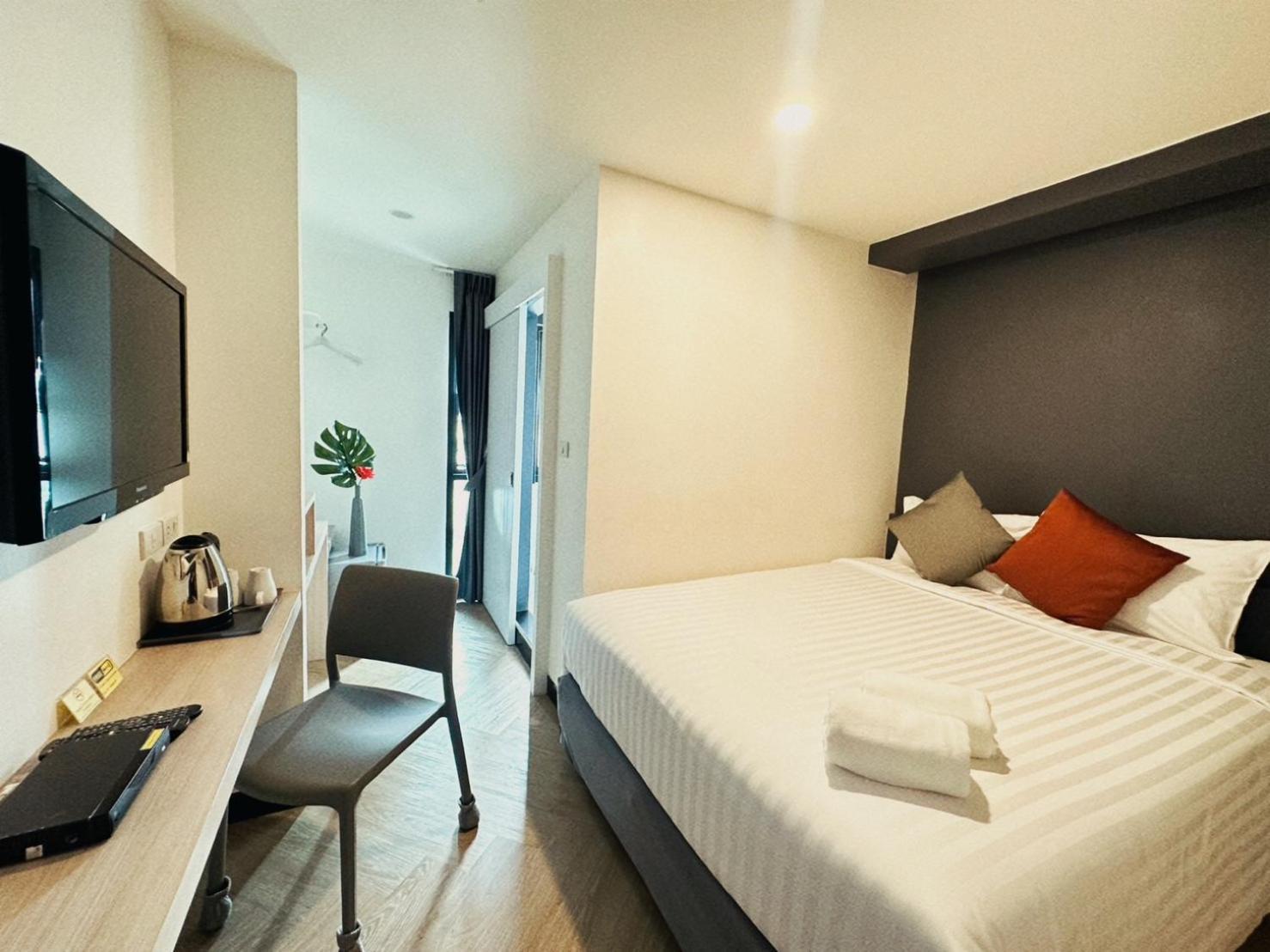 14 Sathorn No-parking Hotel Bangkok