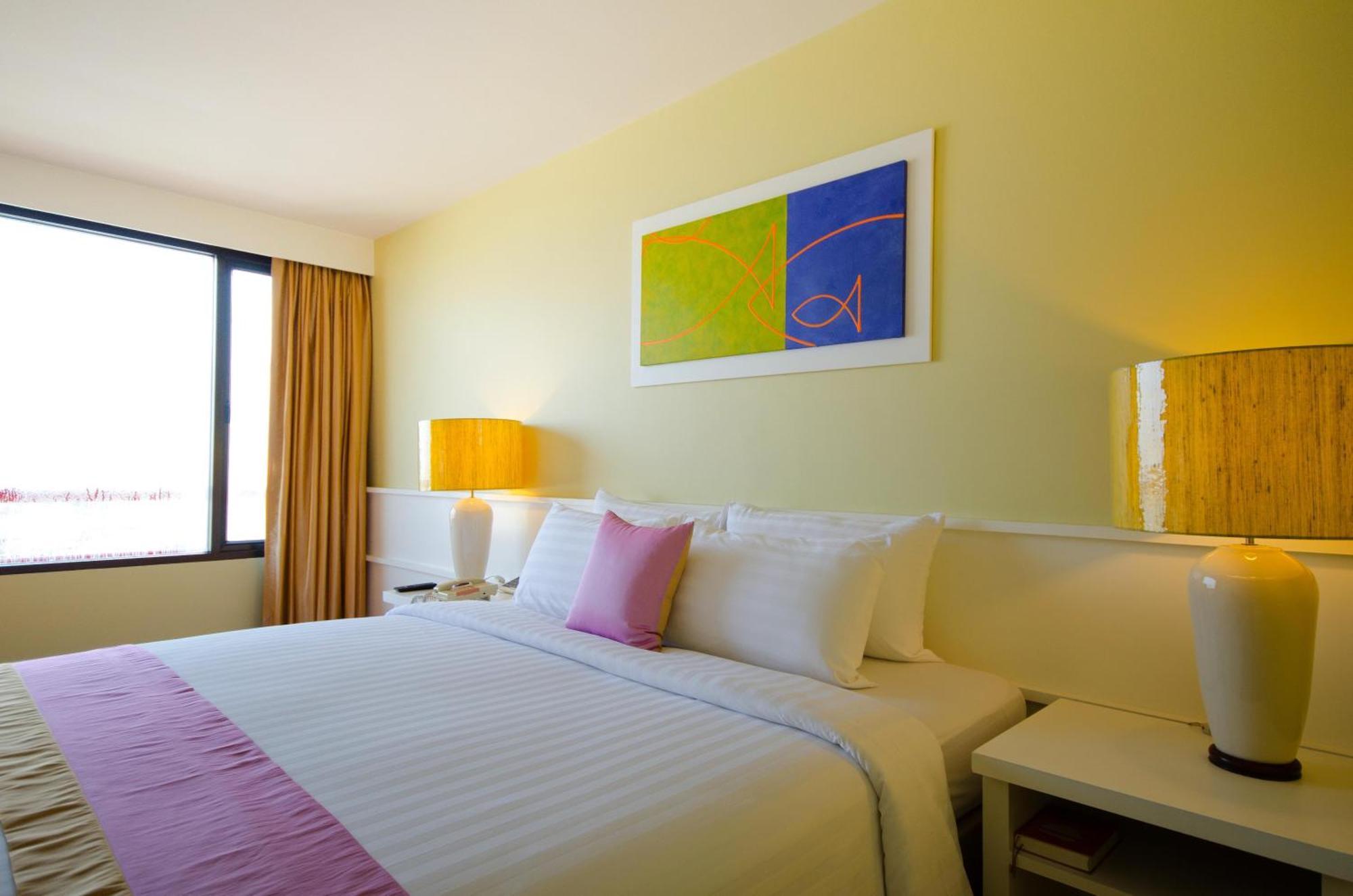 Hotel Tongtara Riverview 4*