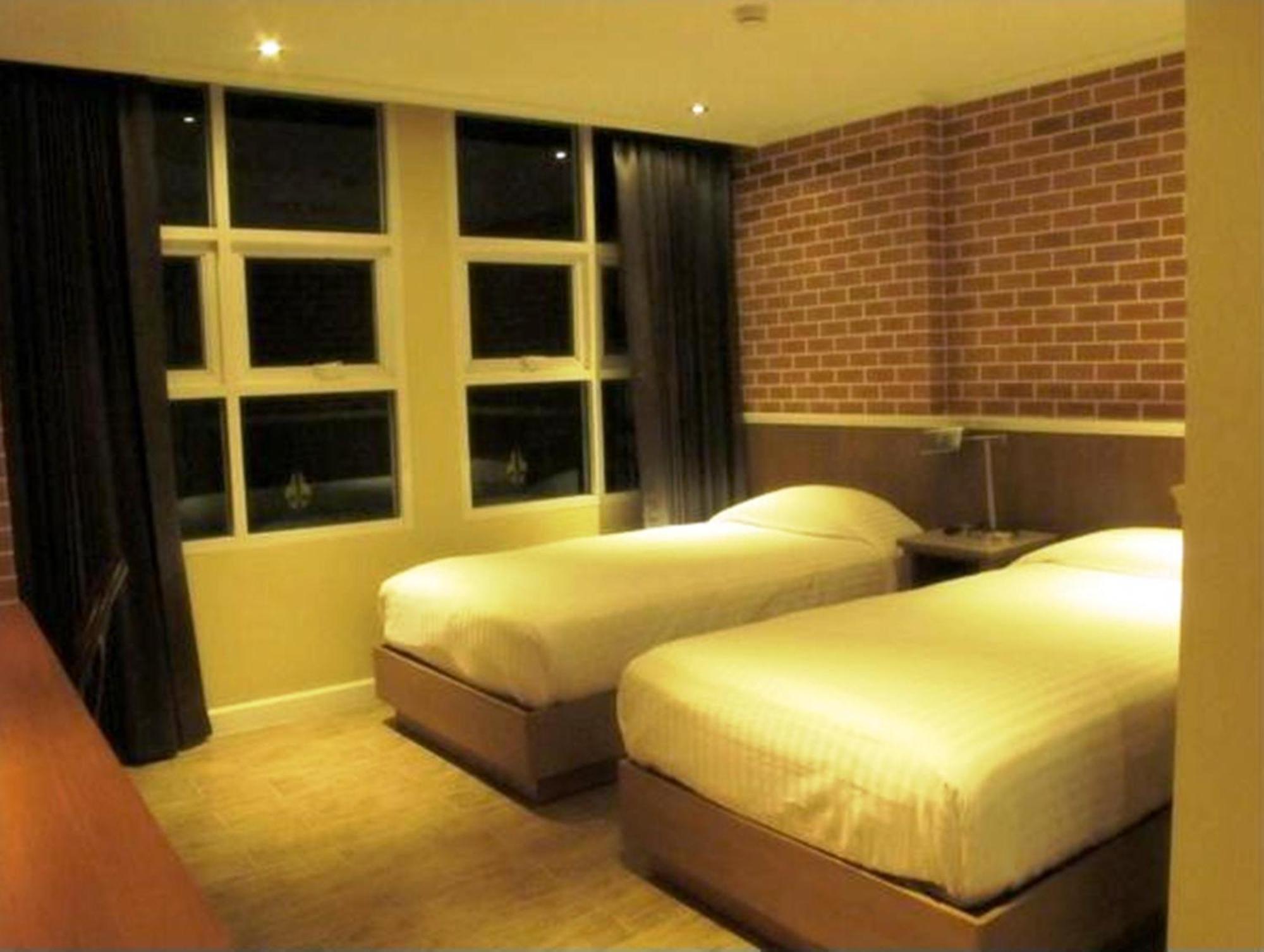 Hotel Bourbon St. Boutique 4*