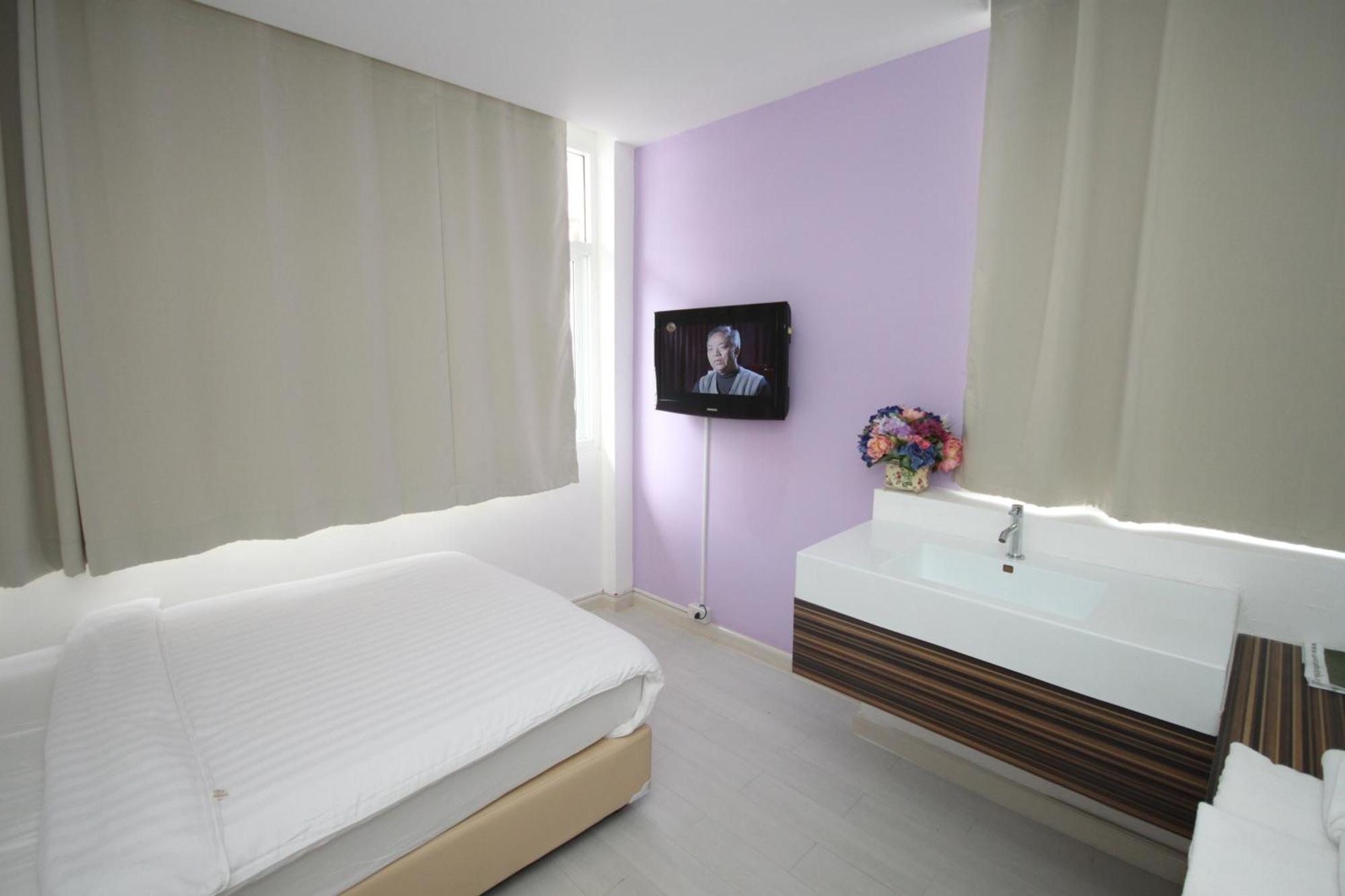 Hotel Nantra Ekkamai