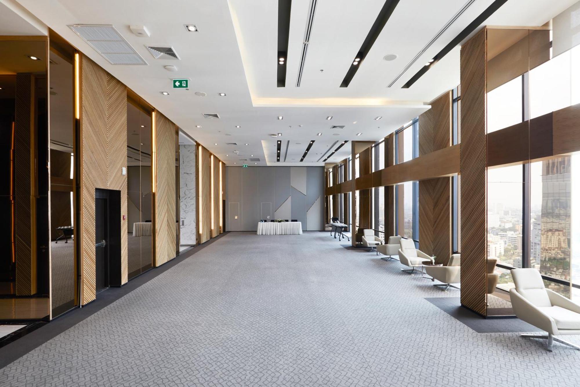 Hotel The Quarter Ari By Uhg 4*