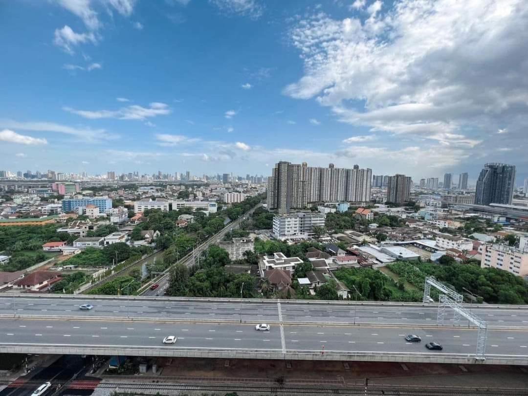 Metro Sky Prachachuen Bangkok