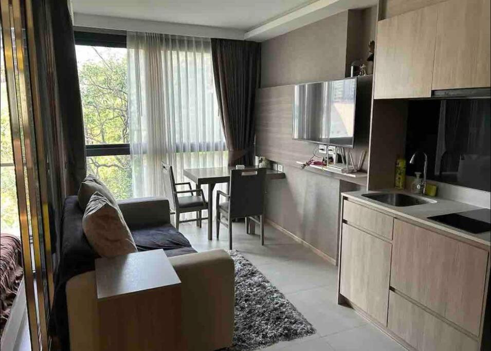 Apartment 1 Bedroom Bts 200m Fast Wifi 28 Gym Checkin 24h *