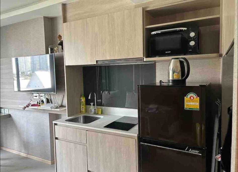 Apartment 1 Bedroom Bts 200m Fast Wifi 28 Gym Checkin 24h Bangkok