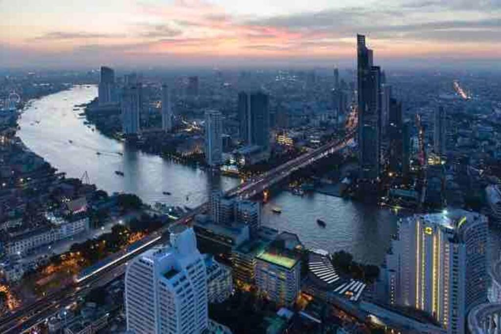 Selfcheckin The Statetower View Silom High Floor Near Bts With Individual Hi-speed Wifi Bangkok