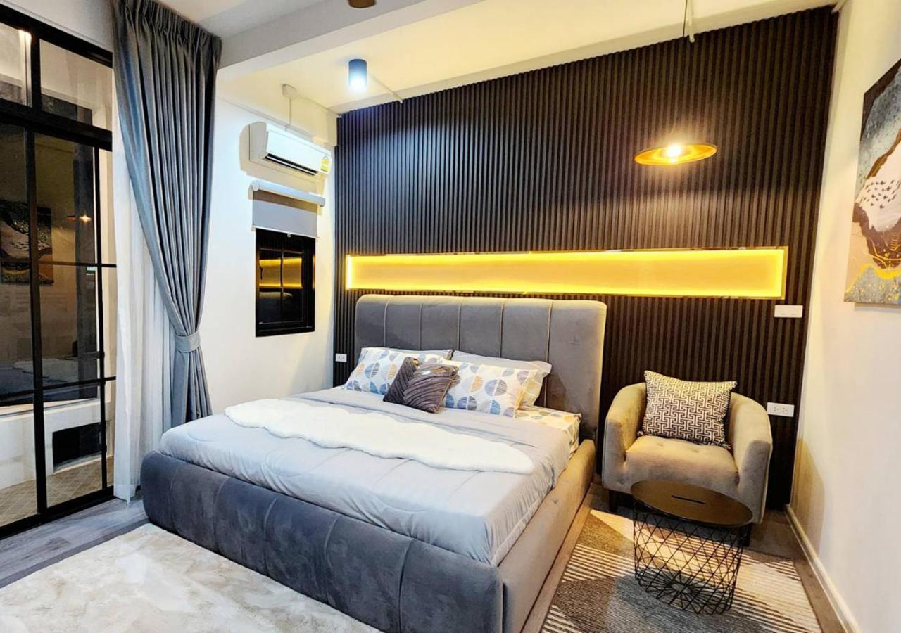 Lasalle House,bts,suvarnabhumi Airport,mega Bangna Bangkok