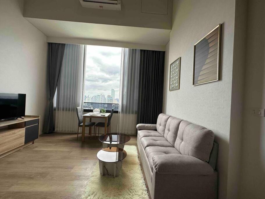 Apartment S87 新房ramada Sukhumvit Bts 1bed Gym Swimming Wifi *