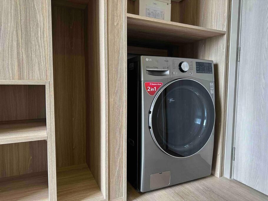 S87 新房ramada Sukhumvit Bts 1bed Gym Swimming Wifi Bangkok