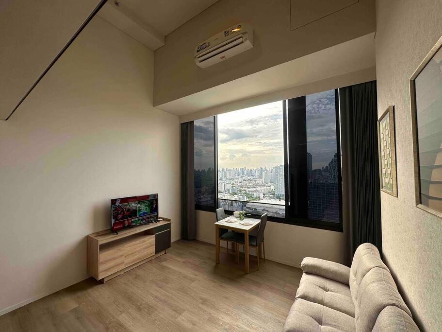 S87 新房ramada Sukhumvit Bts 1bed Gym Swimming Wifi Bangkok