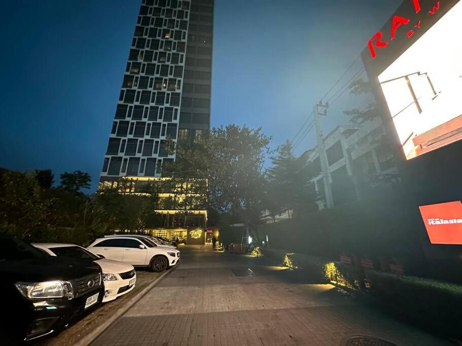 Apartment S87 新房ramada Sukhumvit Bts 1bed Gym Swimming Wifi *
