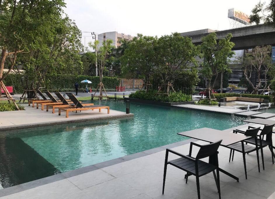 Apartment S87 新房ramada Sukhumvit Bts 1bed Gym Swimming Wifi