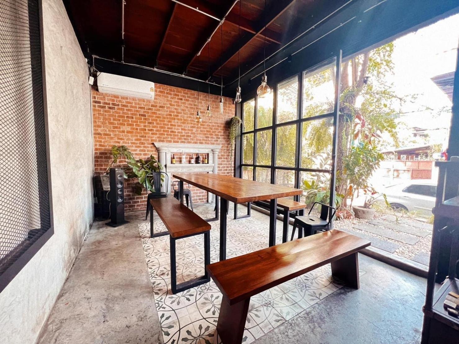 The Local Ari Hostel Bangkok