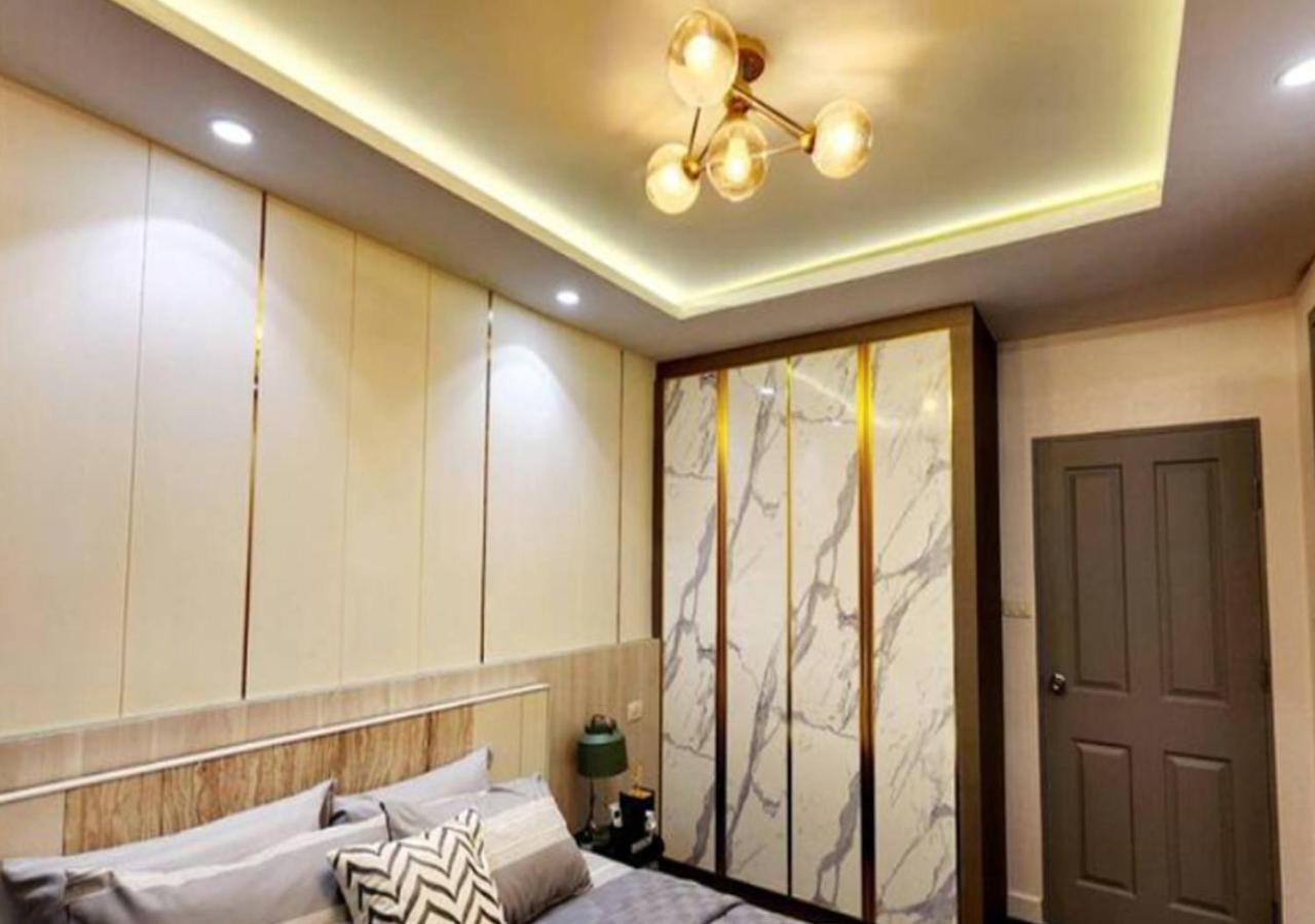 20 Chatuchak Market,night Market, Bts Apartment *