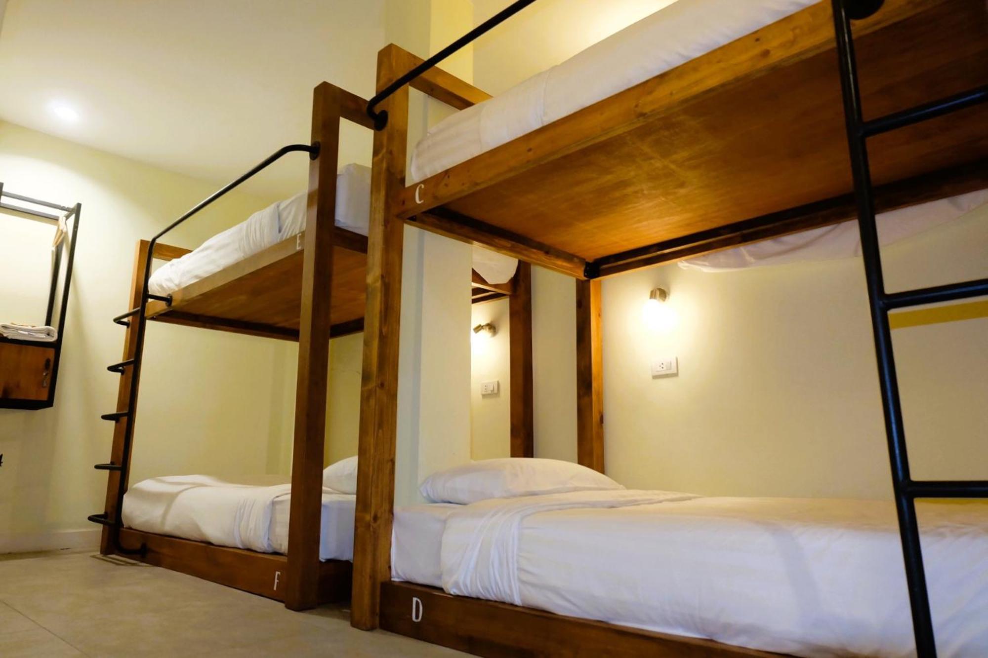 Hostel Siri Poshtel - Sha Extra Bangkok