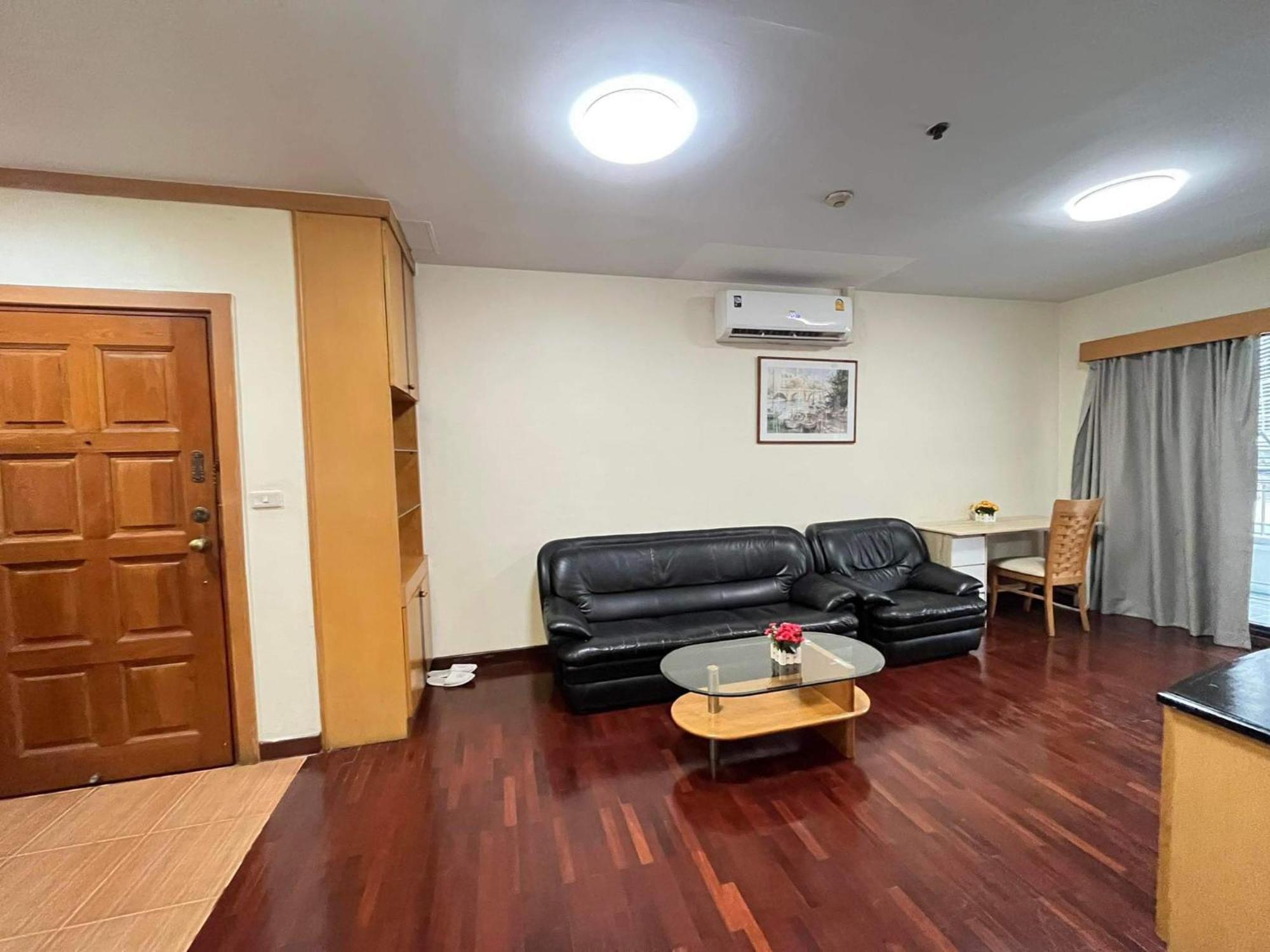 Grand Diamond Apartment *