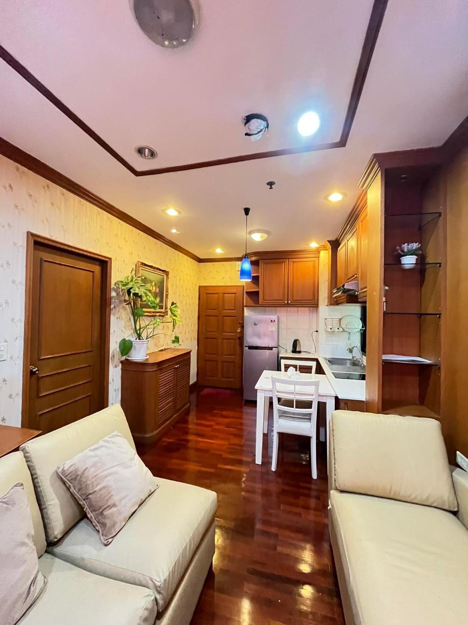 Grand Diamond Apartment *