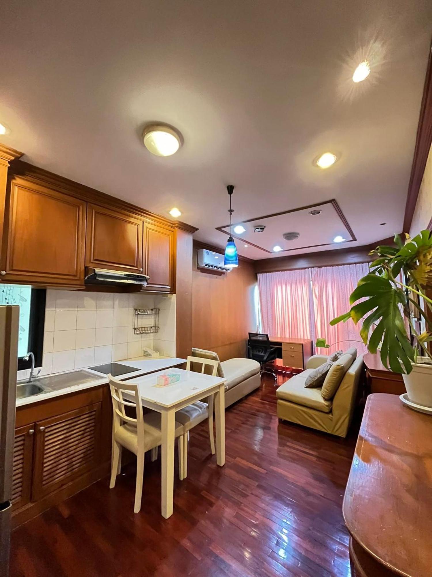 Grand Diamond Apartment Bangkok