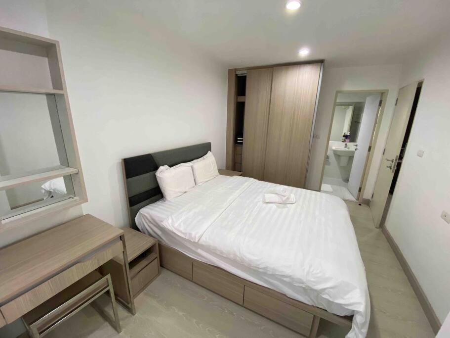 Sukhumvit 50 Quiet One Bedroom Near Bts Onnut *