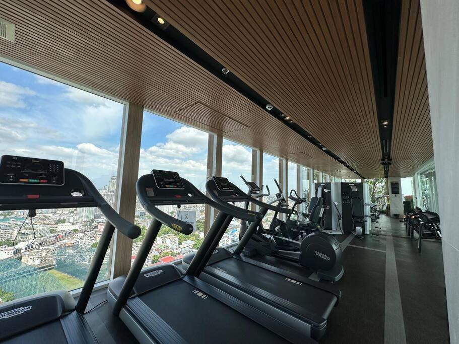 S42 Sukhumvit Wyndham Garden Ekkamai Swimming Gym Bangkok