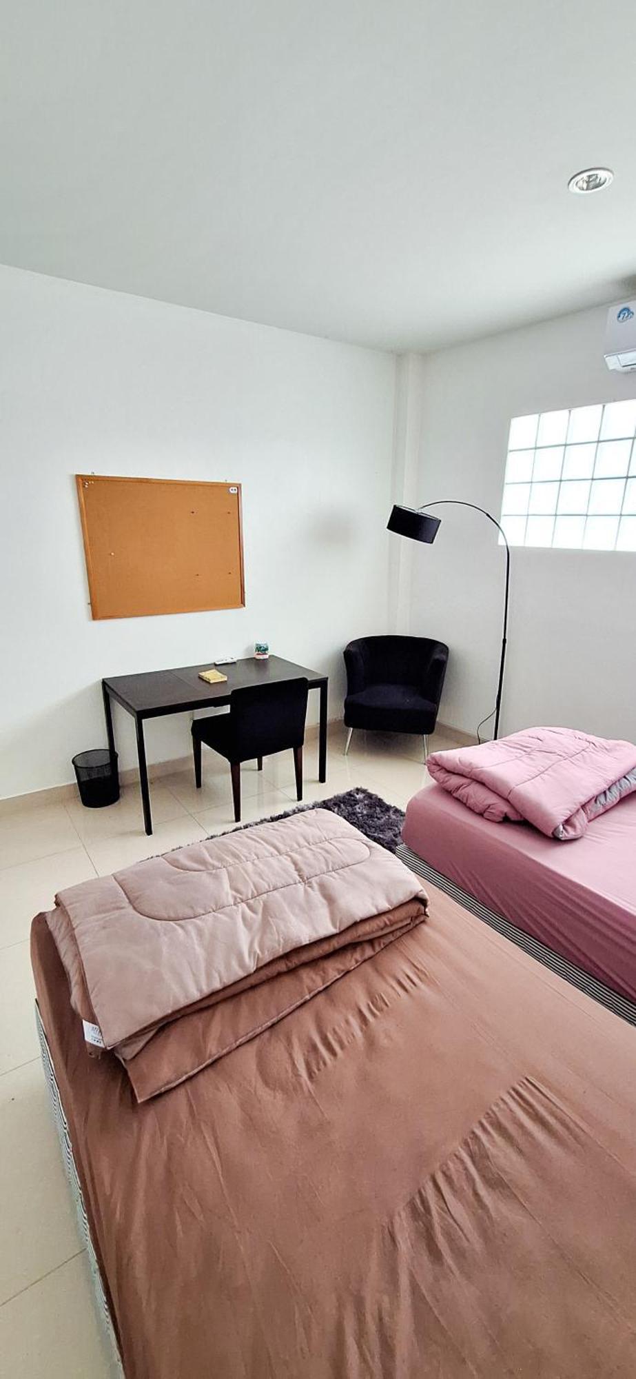 Pinklao Traveler's House Privatunterkunft