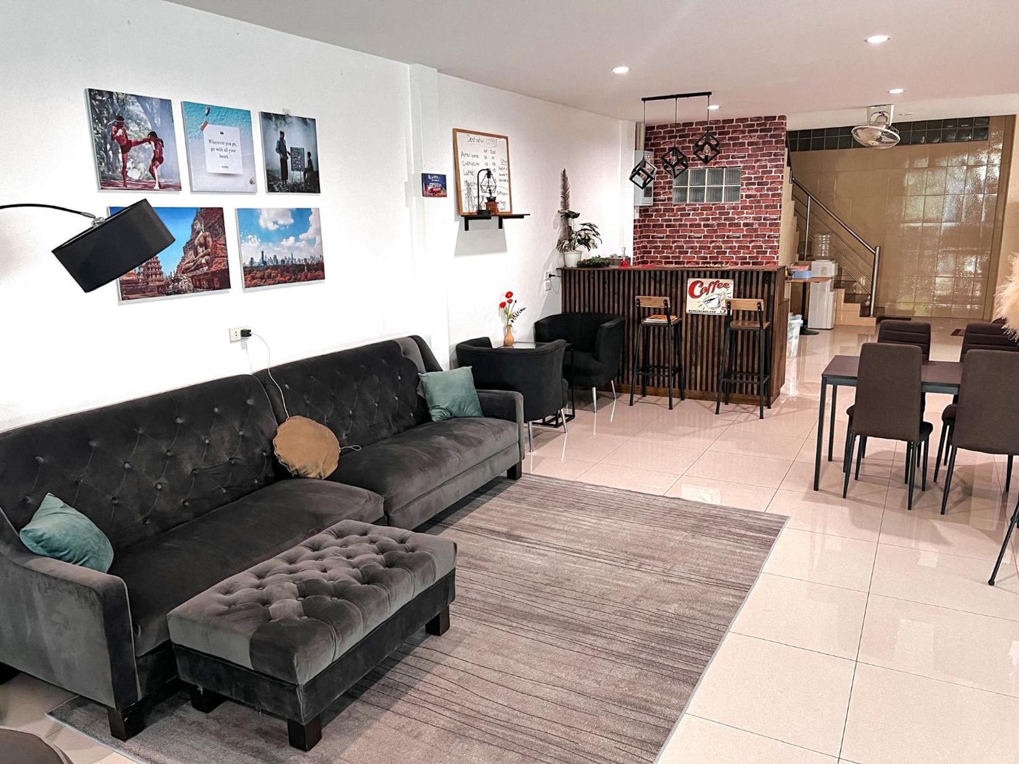 Pinklao Traveler's House Privatunterkunft