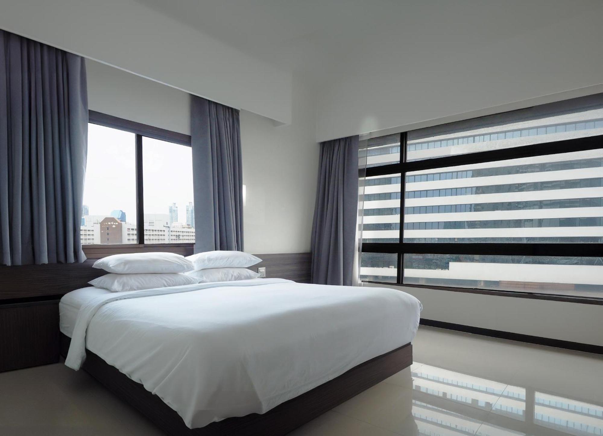 Pinnacle Lumpinee Park Hotel 3*