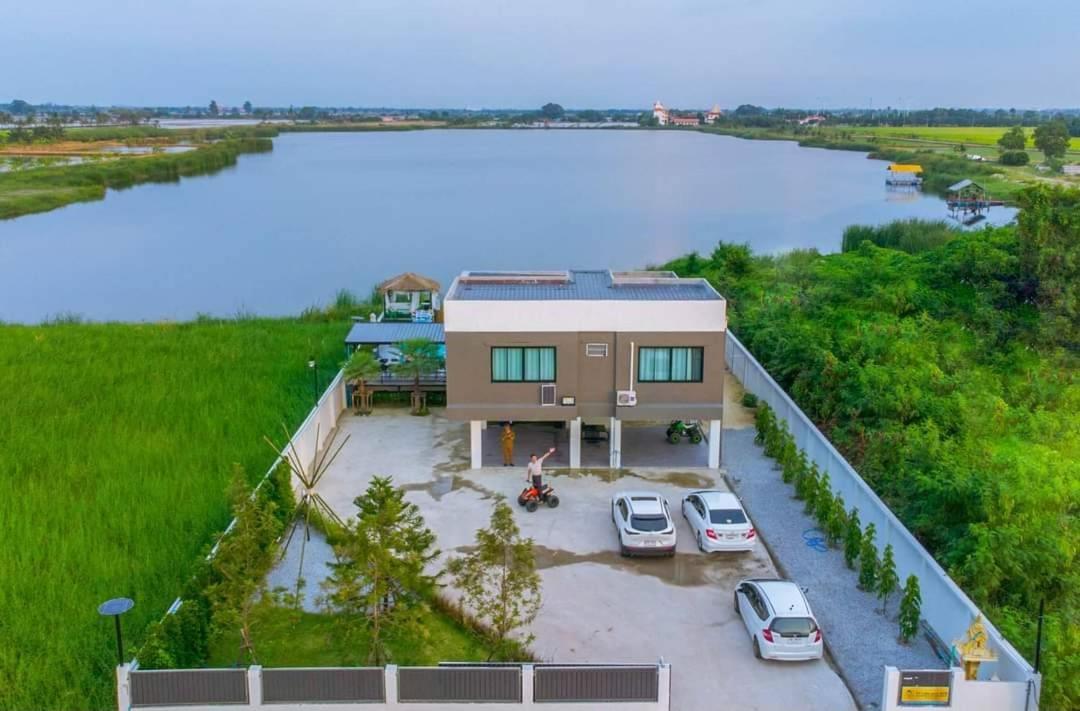 Pplakepool Villa *