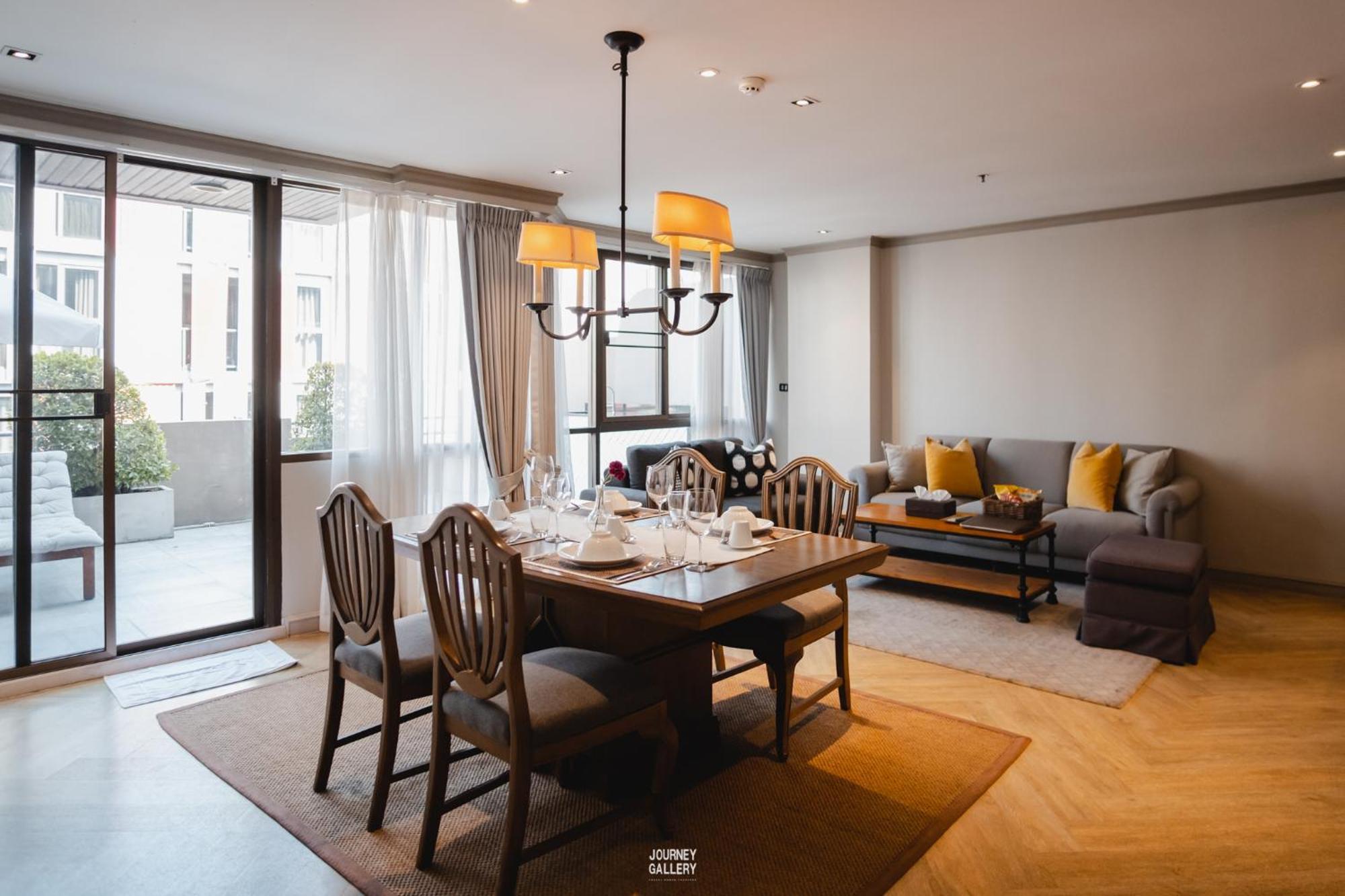 Thea Private By Th District