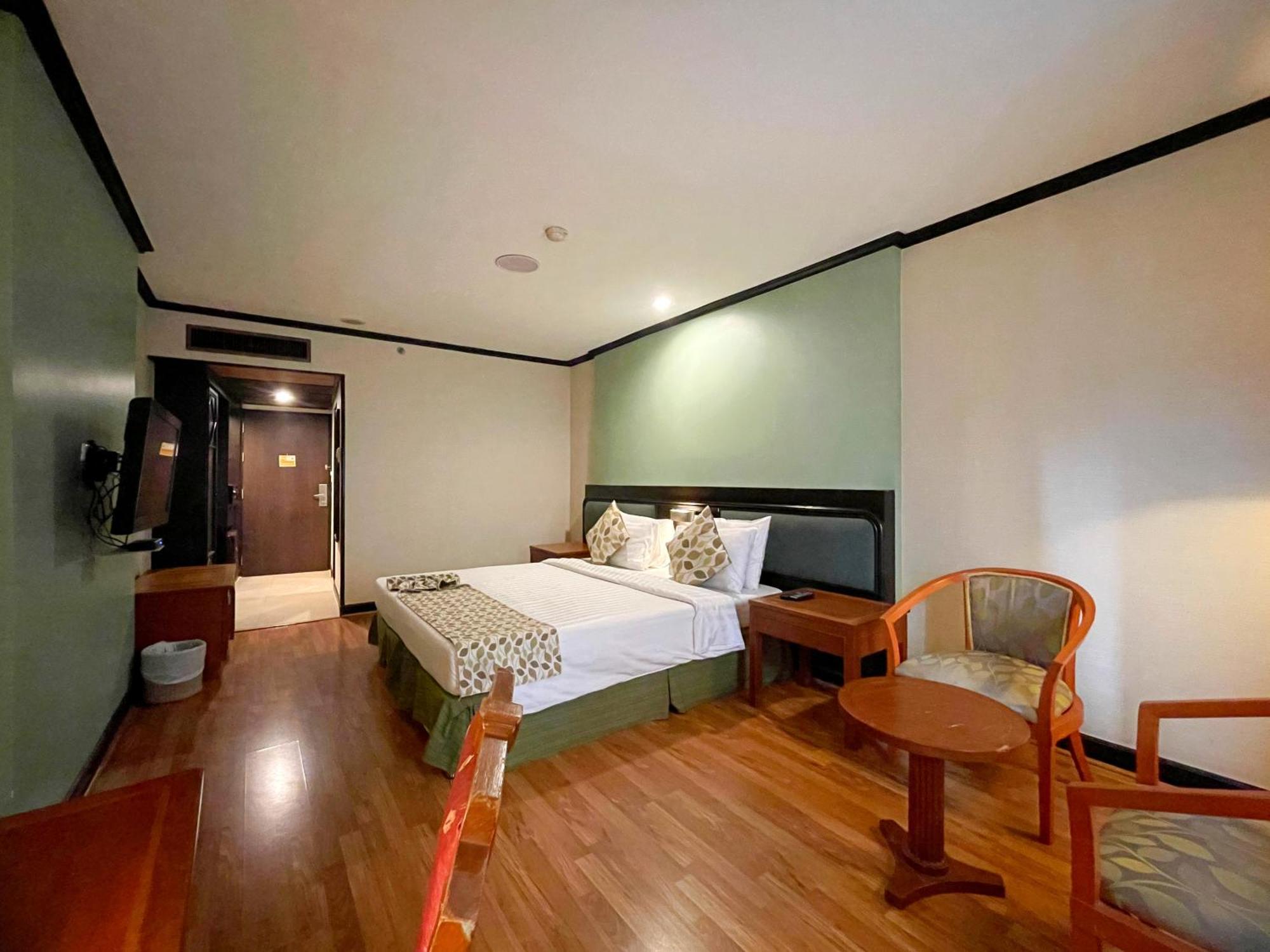 Arawana Regency Park Sukhumvit Hotel