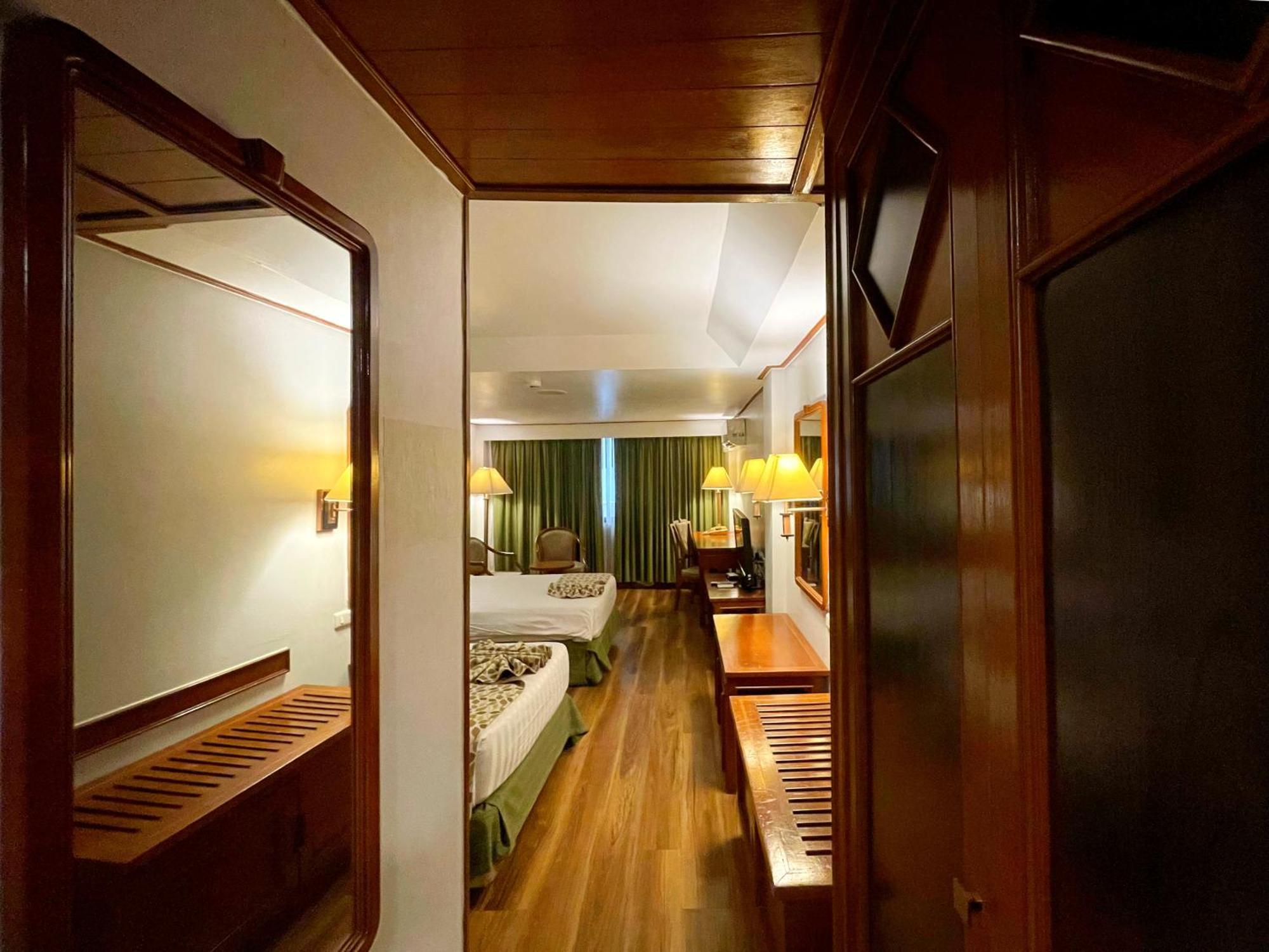 Arawana Regency Park Sukhumvit Hotel