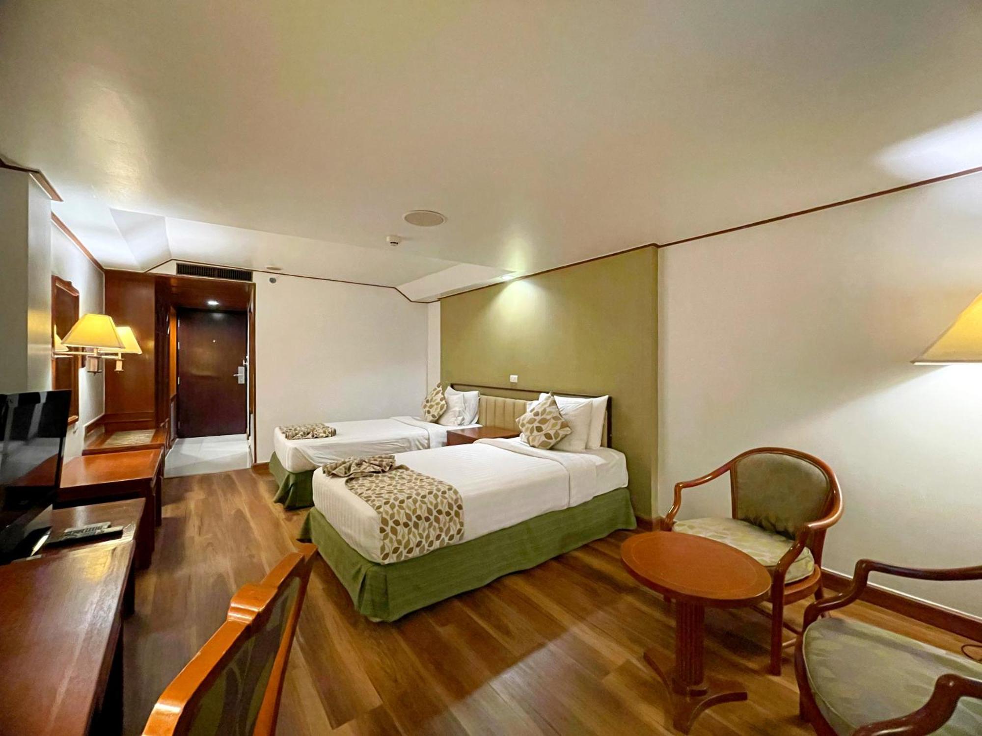 Arawana Regency Park Sukhumvit Hotel 4*