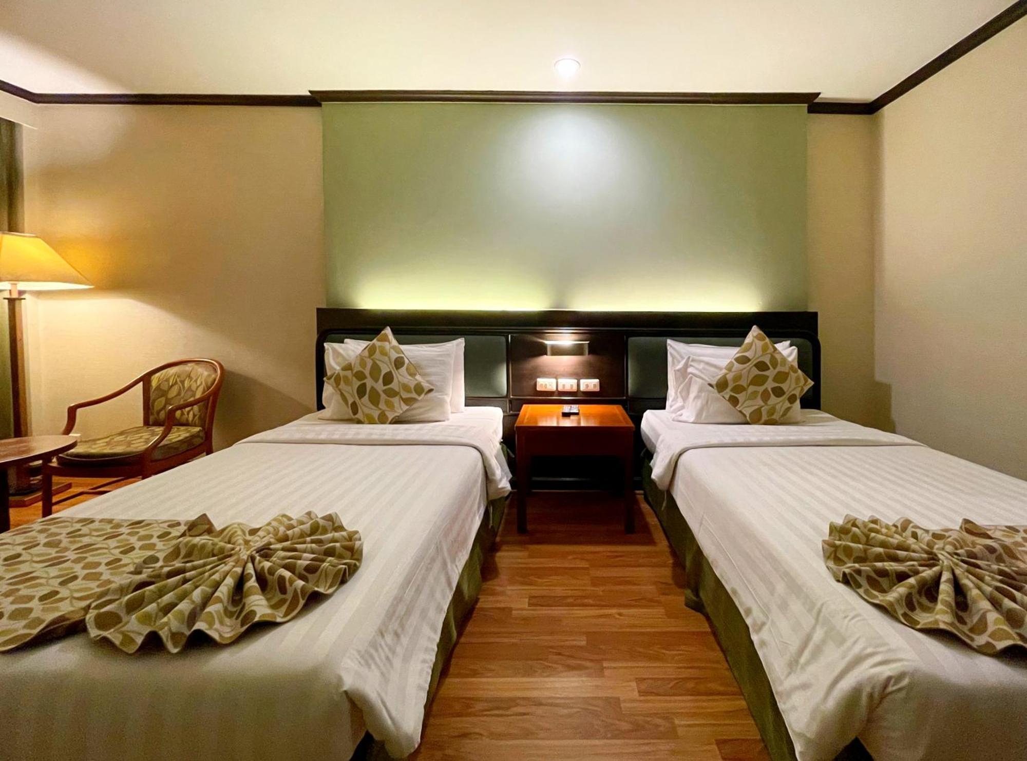 Arawana Regency Park Sukhumvit 4*